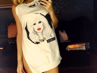LOBODA в пикантном виде похвасталась подарком от поклонника