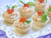 Новогодние рецепты: Тарталетки с печенью трески