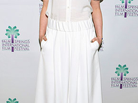 Look дня: Энн Хэтэуэй