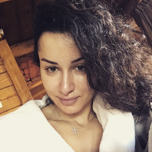 Тина Канделаки показала лицо без макияжа