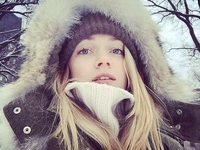 Как расслабляются звезды на праздниках