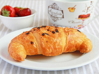 Круассаны из слоеного теста: Три идеи для завтрака