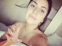 Lady GaGa показала, как выглядит без макияжа