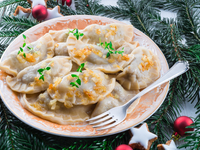 Какие сюрпризы кладут в вареники на Старый Новый год