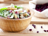 Зимний салат с беконом и красной фасолью