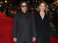 Джони Депп приехал на премьеру своего фильма с невестой