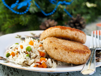 Рыбные котлеты с рисовым гарниром