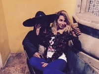 Мысли звезд о любви: LOBODA дарит подарки любимым без повода