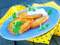 Картофельные оладьи с сыром