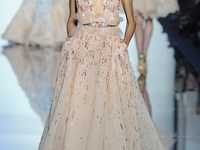 Прозрачный намек: Zuhair Murad представил сексуальную коллекцию