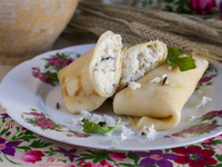 Рецепт блинов с мясом курицы и рисом