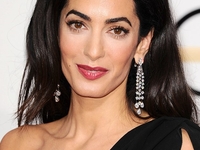 Модная икона Амаль Аламуддин: Стильные образы жены Джорджа Клуни