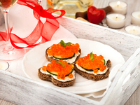 Рецепты на День Валентина: Канапе с икрой