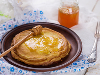 Масленица 2016: Рецепт блинов на молоке без яиц