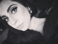 Lady Gaga похвасталась новой короткой стрижкой