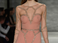 Неделя-моды в Нью-Йорке: Самые откровенные образы с подиума