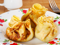 Масленица 2015: Блинные мешочки с вареньем