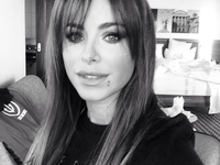 Ани Лорак подстригла челку