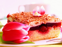 Торты на 8 марта: ТОП-5 рецептов с вишней