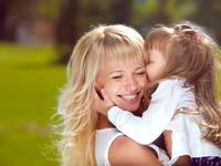 Как вырастить из дочки настоящую женщину