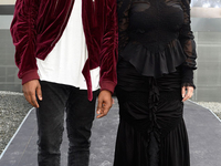 Звезды на Неделе моды в Париже: Зеллвегер, Гомес и Мосс