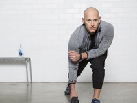 Фитнес-видео дня: звездный тренер Харли Пастернак