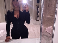 Ким Кардашян раскрыла секрет своей тонкой талии