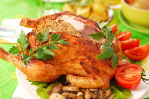 Как приготовить курицу в медово-горчичном соусе (видео)