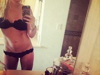 Хилари Дафф примерила купальник за 7 тысяч гривен