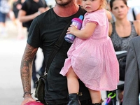 Малышка на миллион: Стильные образы Харпер Севен Бекхэм