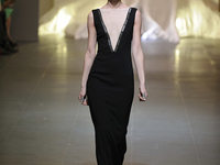 Анастасия Иванова представила коллекцию женственных платьев