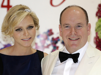 Князь Монако Аьбер II возмутился сплетнями о своей семье