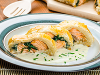 Пасхальные рецепты: Рыба в шубе из слоеного теста