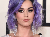 Рианна, Агилера и Кети Перри: Звезды с цветными волосами