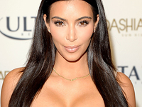 Как менялся макияж Ким Кардашян за 10 лет