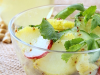 Пасхальные рецепты: Картофельный салат по-весеннему