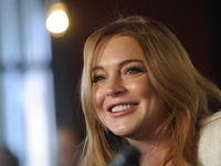 Линдсей Лохан борется с целлюлитом в криосауне