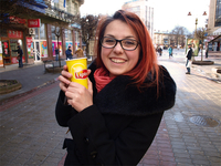 На улицах городов Украины стало ярче