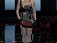 Мадонна презентовала новый клип на песню Ghosttown