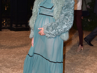 Беременная Джейми Кинг вышла в свет в прозрачном платье