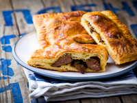 Слойки с куриной печенью на завтрак