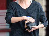 39-летняя Шарлиз Терон вышла на прогулку без макияжа