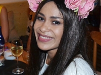 Певица Гайтана вышла на сцену без волос