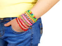 Браслет из резинок: яркий аксессуар на каждый день