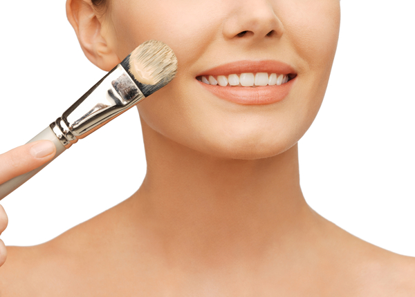 5 способов использовать тональный крем в макияже