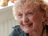 Умерла 101-летняя актриса Эллен Альбертини Дау