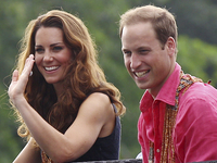 Мама Кейт Миддлтон будет присматривать за внучкой в ближайший месяц