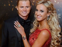 Ольга Бузова похвасталась драгоценным подарком от мужа