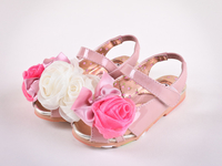 Выпускной в детском саду: Обувь для девочек от 100 до 700 гривен