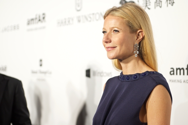 Гвинет Пэлтроу показала архивное фото дочери